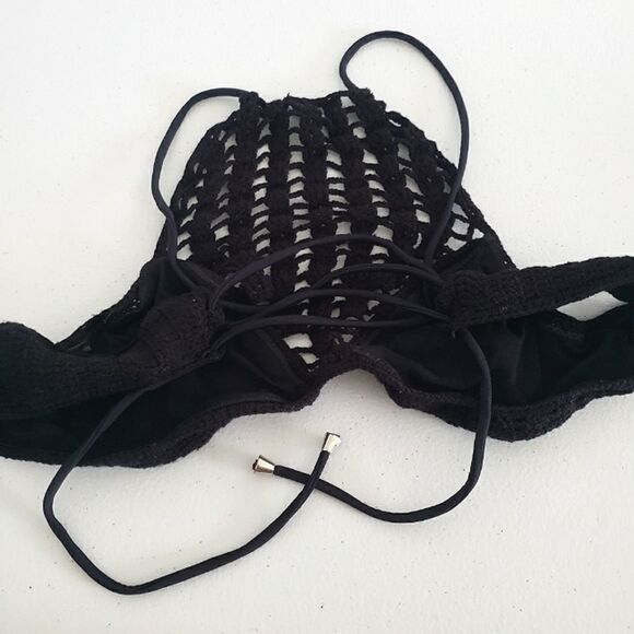 LOVERS+ Friends Wanderlust Crochet Top in Blac - Picture 6 of 10